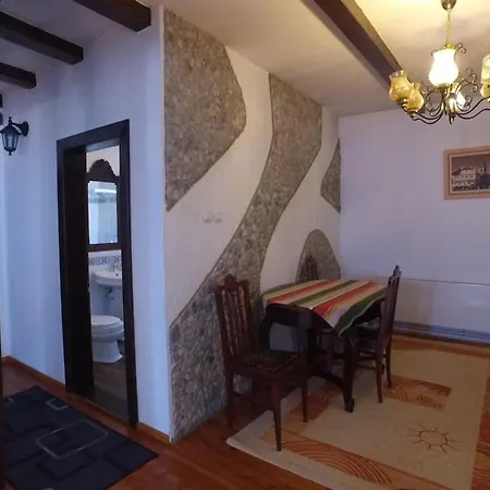 Ambassador Villa Апартаменти Брашов